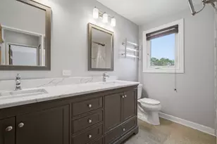 411 Hickory Dr, Wheeling, IL 60090 - Photo 15