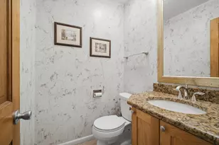 411 Hickory Dr, Wheeling, IL 60090 - Photo 11