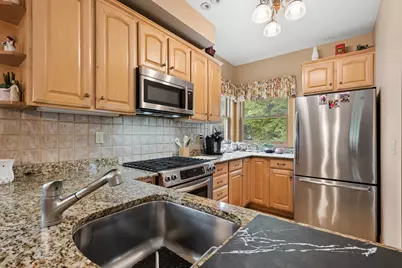 5909 N East Circle Avenue, Chicago, IL 60631 - Photo 7