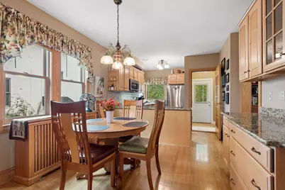 5909 N East Circle Avenue, Chicago, IL 60631 - Photo 9