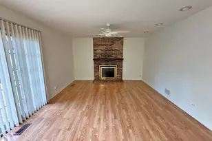 208 Autumn Ln, Vernon Hills, IL 60061 - Photo 9