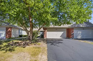 657 S Curran Rd, Round Lake, IL 60073 - Photo 1
