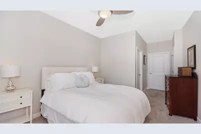 100 E 14th Street #1406, Chicago, IL 60605 - Photo 11