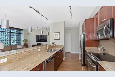 100 E 14th Street #1406, Chicago, IL 60605 - Photo 9