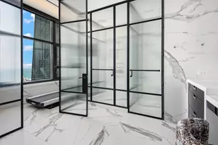 132 E Delaware Pl, Chicago, IL 60611 - Photo 19