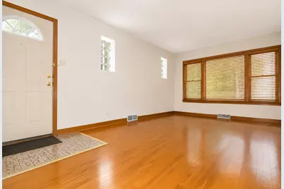 4253 Prescott Avenue, Lyons, IL 60534 - Photo 5