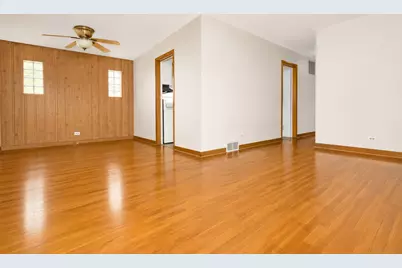 4253 Prescott Avenue, Lyons, IL 60534 - Photo 7