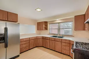 11209 S Kedzie Ave, Chicago, IL 60655 - Photo 7