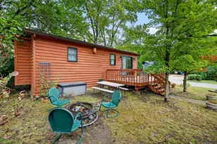 31 Lakeshore Dr, Wilmington, IL 60481 - Photo 5