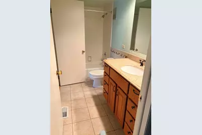 140 Carriage Way Drive #C228, Burr Ridge, IL 60527 - Photo 9
