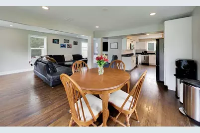 24826 W Miller Road, North Barrington, IL 60010 - Photo 13