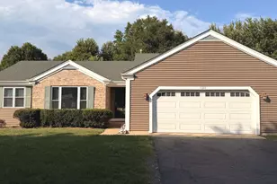700 Woodbine Ln, Marengo, IL 60152 - Photo 1