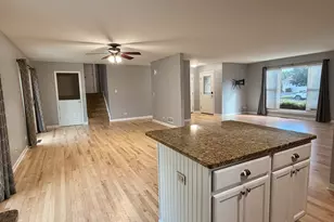 700 Woodbine Ln, Marengo, IL 60152 - Photo 5