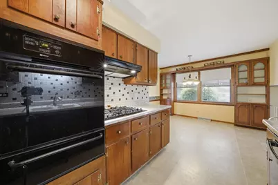 737 E 170th Place, South Holland, IL 60473 - Photo 15
