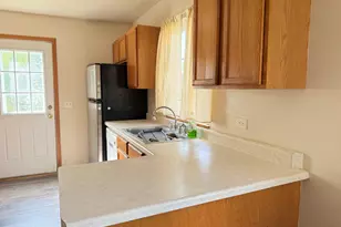 1709 Clay St, Woodstock, IL 60098 - Photo 3