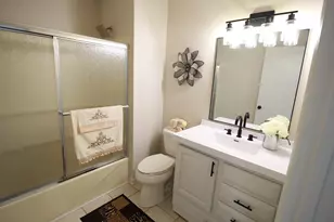 8247 W Wintergreen Dr, Frankfort, IL 60423 - Photo 25