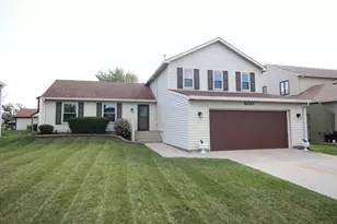 8247 W Wintergreen Dr, Frankfort, IL 60423 - Photo 1
