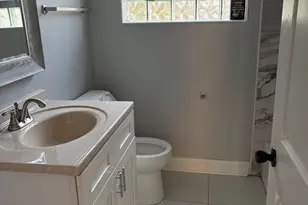 7816 S Kingston Ave, Chicago, IL 60649 - Photo 7