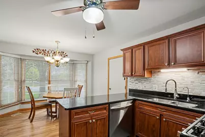 10021 Cambridge Court, Mokena, IL 60448 - Photo 11