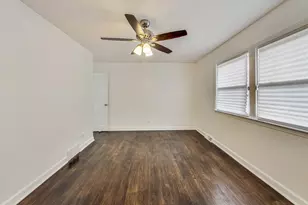 295 Prairie Ave, Calumet City, IL 60409 - Photo 21