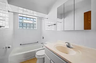 5421 W Windsor Ave, Chicago, IL 60630 - Photo 13