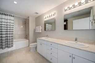 8 E Randolph St, Chicago, IL 60601 - Photo 21