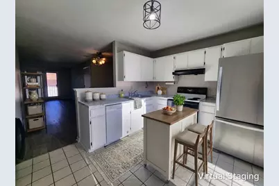 181 N Waters Edge Drive #202, Glendale Heights, IL 60139 - Photo 7