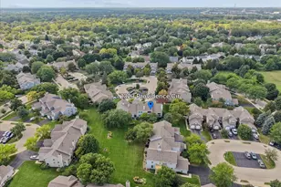 1323 Providence Cir, Elgin, IL 60120 - Photo 35