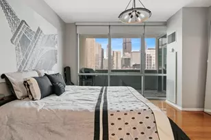 123 S Green St, Chicago, IL 60607 - Photo 15