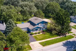 2308 Flambeau Dr, Naperville, IL 60564 - Photo 3