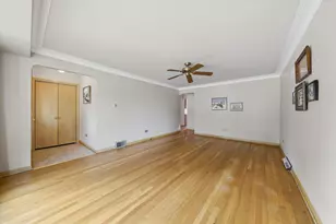 8350 S Karlov Ave, Chicago, IL 60652 - Photo 5