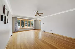 8350 S Karlov Ave, Chicago, IL 60652 - Photo 3