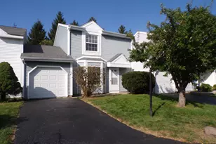 558 Nantucket Way, Island Lake, IL 60042 - Photo 1
