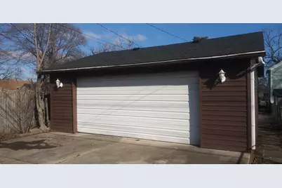 1021 N Hickory Street, Joliet, IL 60435 - Photo 13