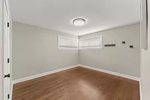 18516 Clyde Rd, Homewood, IL 60430 - Photo 15