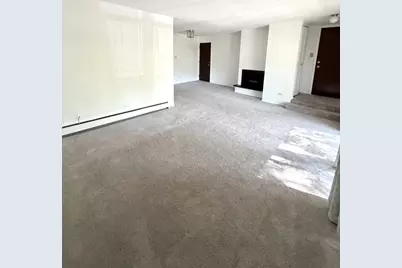 811 S Dwyer Avenue E #E, Arlington Heights, IL 60005 - Photo 3