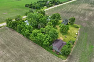6636 S Center Rd, Rochelle, IL 61068 - Photo 41