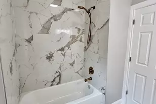 10453 S Indiana Ave, Chicago, IL 60628 - Photo 13