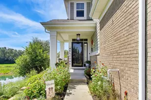 27W187 Breme Dr, Warrenville, IL 60555 - Photo 3