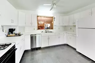 2707 Greenwood Acres Dr, Dekalb, IL 60115 - Photo 11