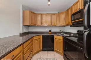 2650 N Lakeview Ave, Chicago, IL 60614 - Photo 5