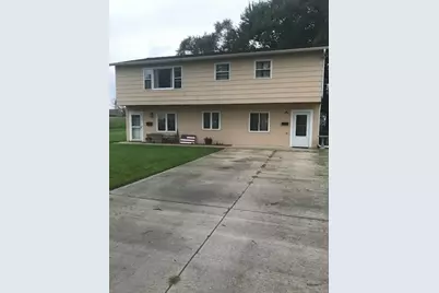 1221 Avenue A, Rochelle, IL 61068 - Photo 1