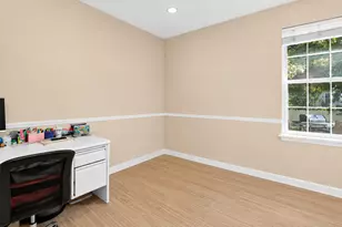 722 Metropolitan Ave, Bolingbrook, IL 60490 - Photo 17