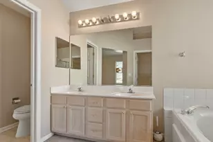 2607 Flagstone Cir, Naperville, IL 60564 - Photo 25