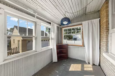 1002 N President Street, Wheaton, IL 60187 - Photo 17