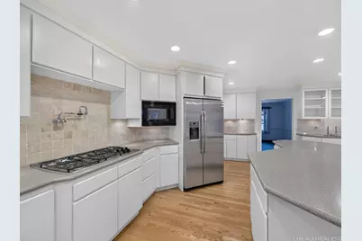 9S565 S Allison Court S, Willowbrook, IL 60527 - Photo 7