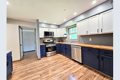 3308 Pleasant Valley Boulevard, Rockford, IL 61114 - Photo 11