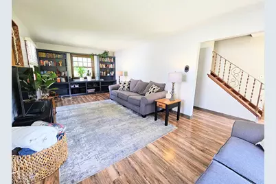 3308 Pleasant Valley Boulevard, Rockford, IL 61114 - Photo 5