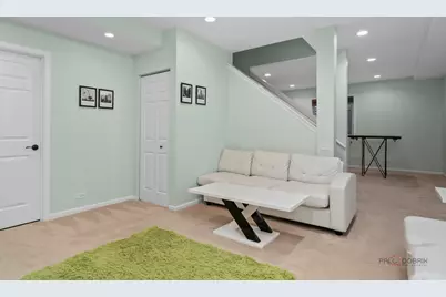 1121 Williamsburg Circle, Grayslake, IL 60030 - Photo 23