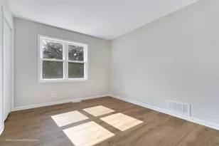 1020 Prairie View Ct, Naperville, IL 60563 - Photo 15